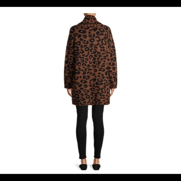 Time & Tru Leopard cardigan - Picture 2 of 6